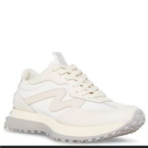 Steve Madden sneakers Size 9M